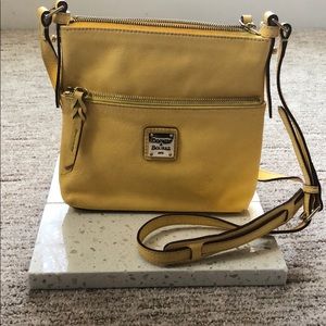 Dooney & Bourke purse